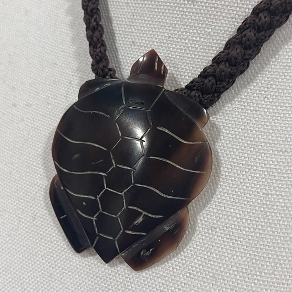 Carved Shell Turtle Necklace - Picture 2 of 10